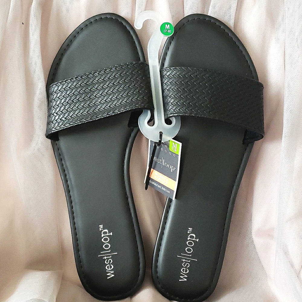 NWT West Loop black slip on sandals